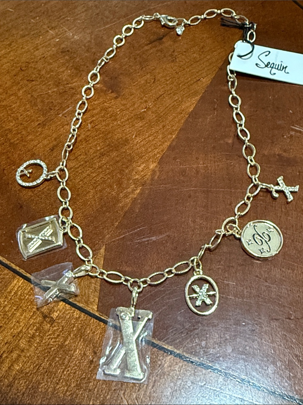 Anthropologie-Sequin NYC XOXO Gold-Tone Multi-Charm Necklace!!🔥🔥🔥 - Picture 14 of 16